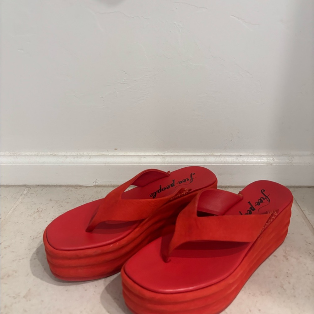Free People Bold Red Platform Flip Flops - Picture 1 of 3